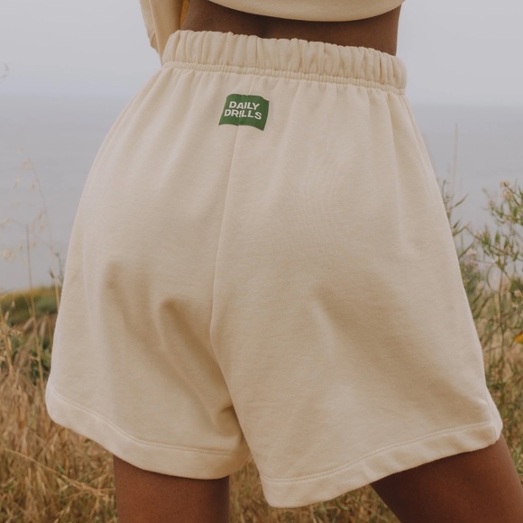 Daily Drills Sand sweatshorts - Picture 5 of 7